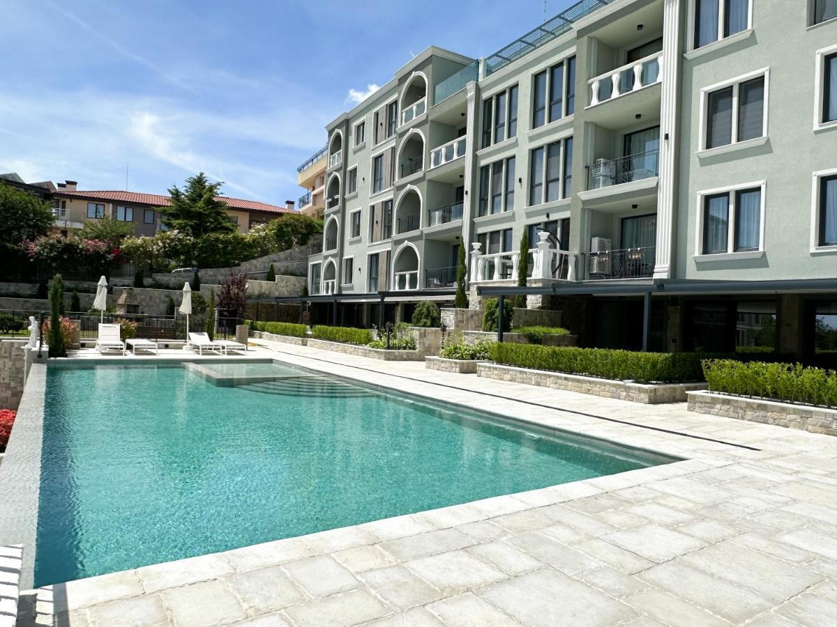 Mediterranea Complex - Luxury Apartment With Sea & Pool View! Varna Eksteriør bilde