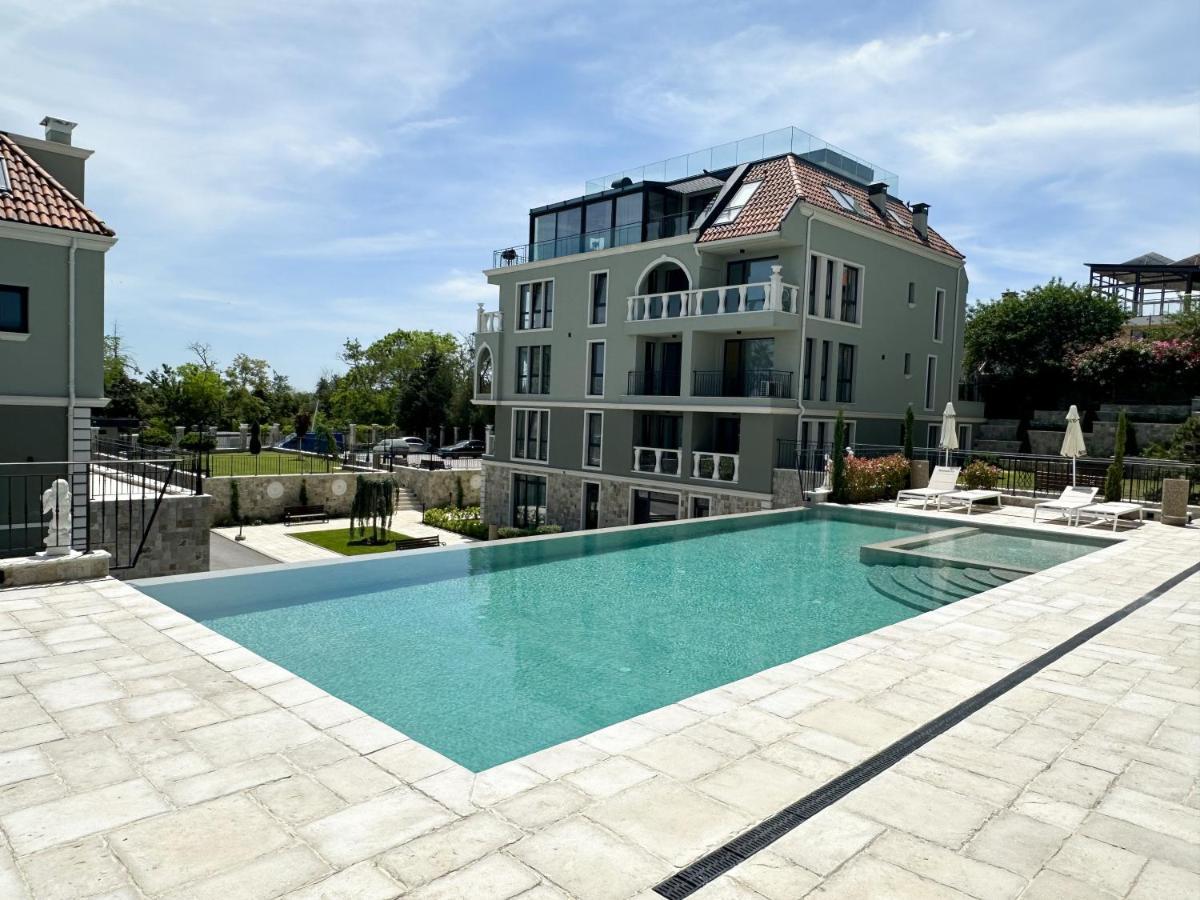 Mediterranea Complex - Luxury Apartment With Sea & Pool View! Varna Eksteriør bilde